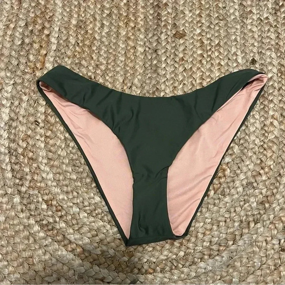 J crew bikini bottom Sz medium curved waist cheeky bikini bottom green - Picture 1 of 4